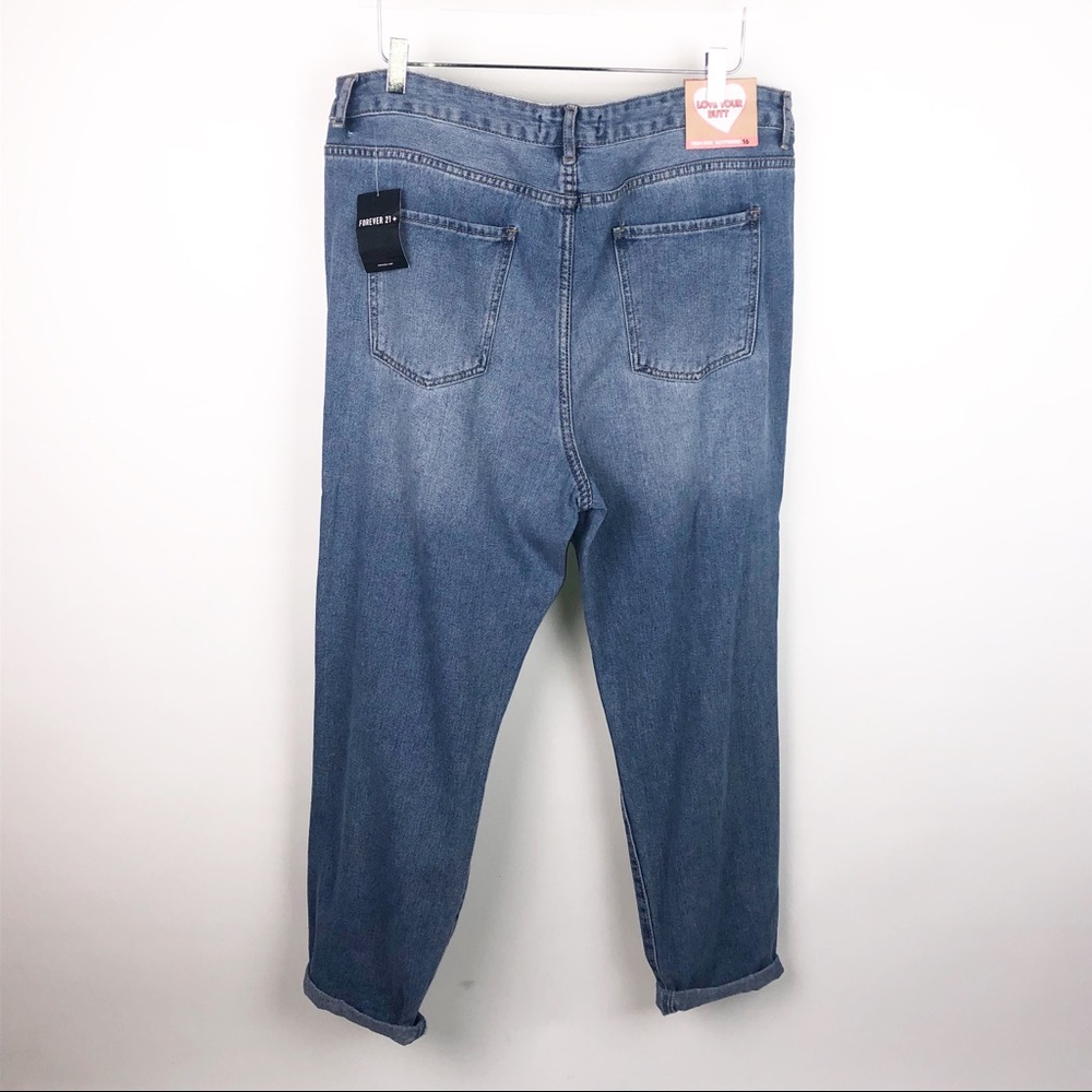 Forever 21 | Boyfriend Distressed Denim | 16 - Picture 4 of 7